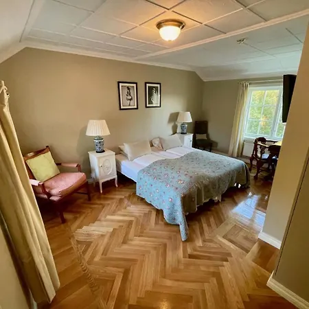 Bad Hotel 3*